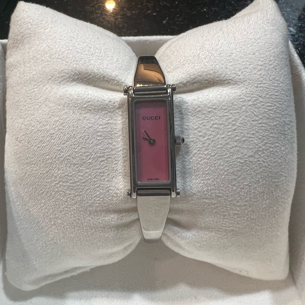 Vintage Gucci Watch with Pink Pearl Face